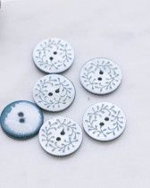 Bouton nacre à motif feuille vert à 2 trous