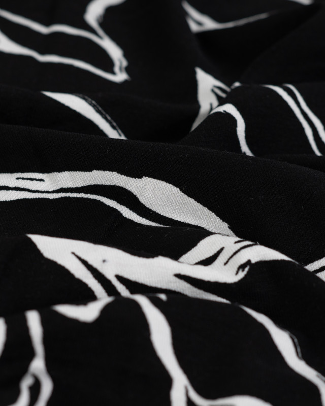 Jersey de Viscose Noir Motif Floral - Mercerine