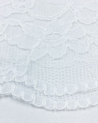 Tissu dentelle Blanc Clemence x10cm