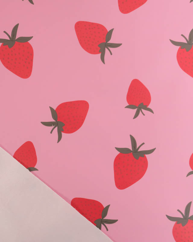 Tissu Imperméable Rose Motif Fraise - Mercerine