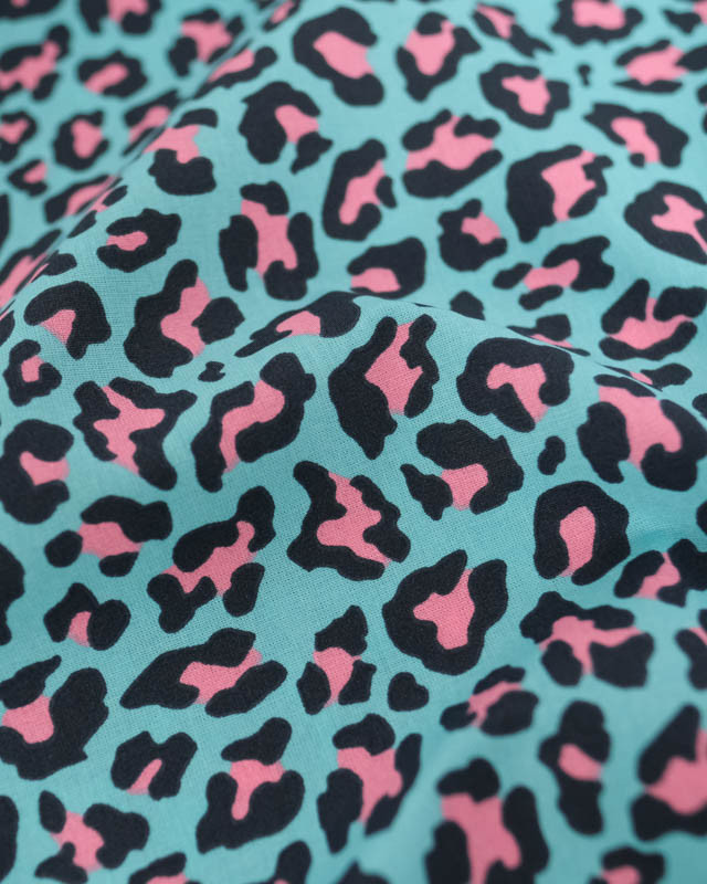 Popeline de Coton Motif Léopard Bleu et Rose - Mercerine