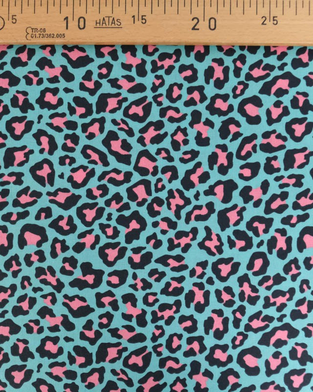 Popeline de Coton Motif Léopard Bleu et Rose - Mercerine