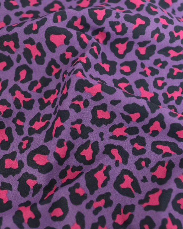 Popeline de Coton Motif Léopard Violet et Rose - Mercerine