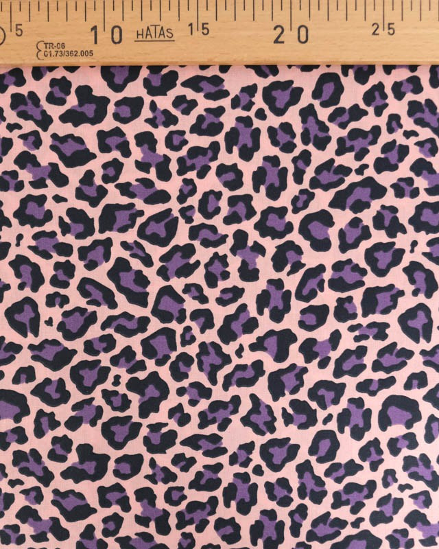 Popeline de Coton Motif Léopard Rose et Myrtille - Mercerine