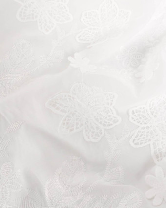 Tissu Coton Blanc Brodé Fleur Ton sur Ton Relief - Mercerine