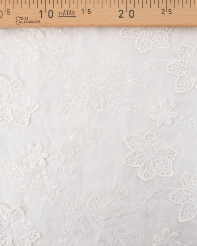 Tissu Coton Blanc Brodé Fleur Ton sur Ton Relief - Mercerine
