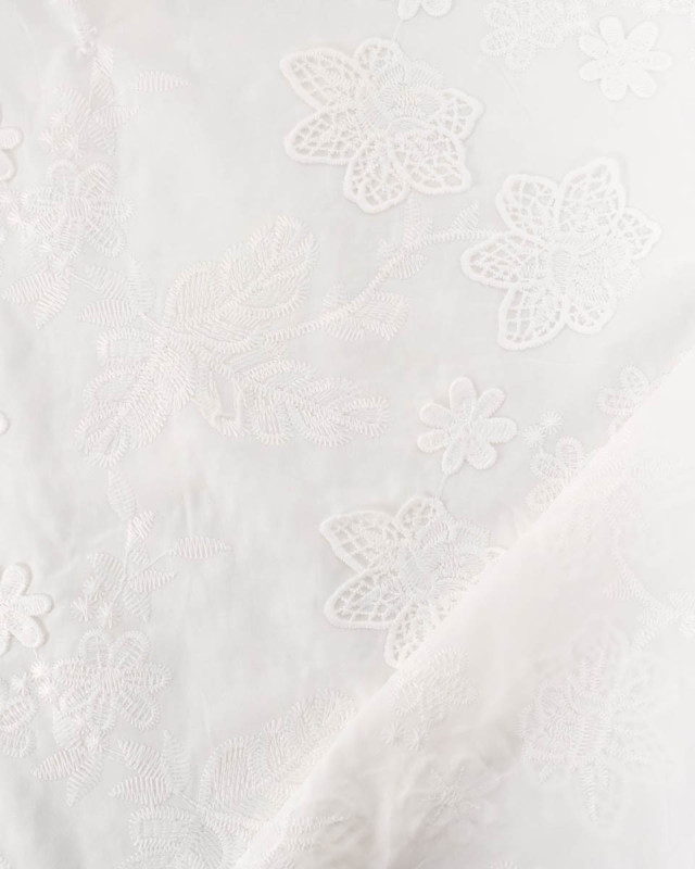 Tissu Coton Blanc Brodé Fleur Ton sur Ton Relief - Mercerine