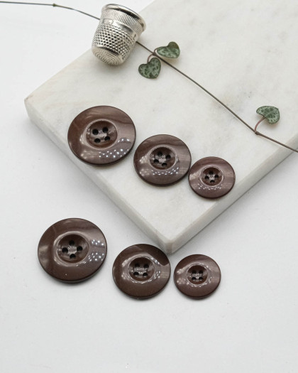 Bouton Polyester Brillant - Marron