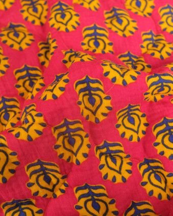 Tissu Matelassé Double Gaze Ocre et Rouge Motif Indien - Mercerine