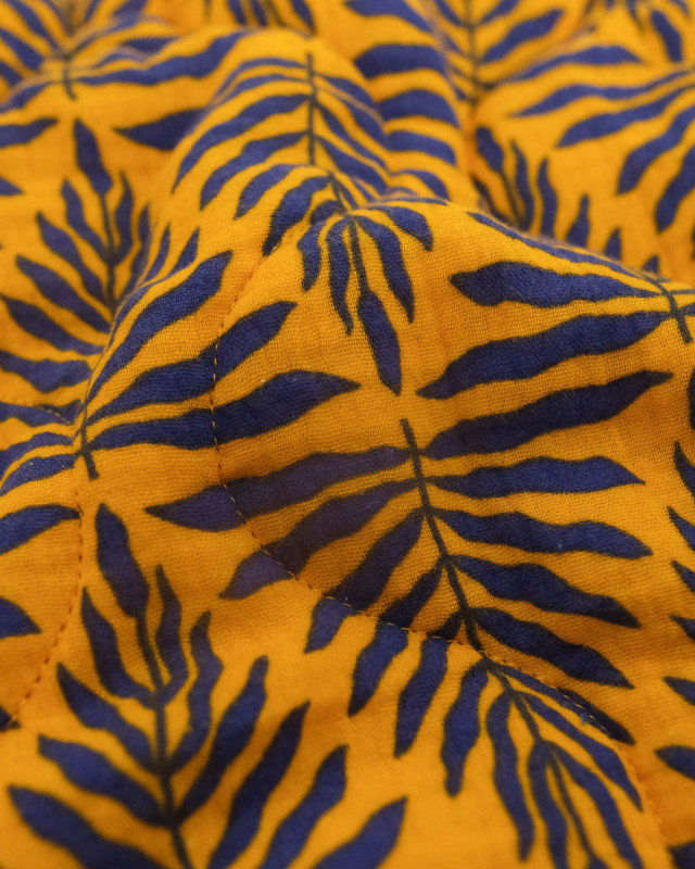 Tissu Matelassé Double Gaze Ocre et Rouge Motif Indien - Mercerine