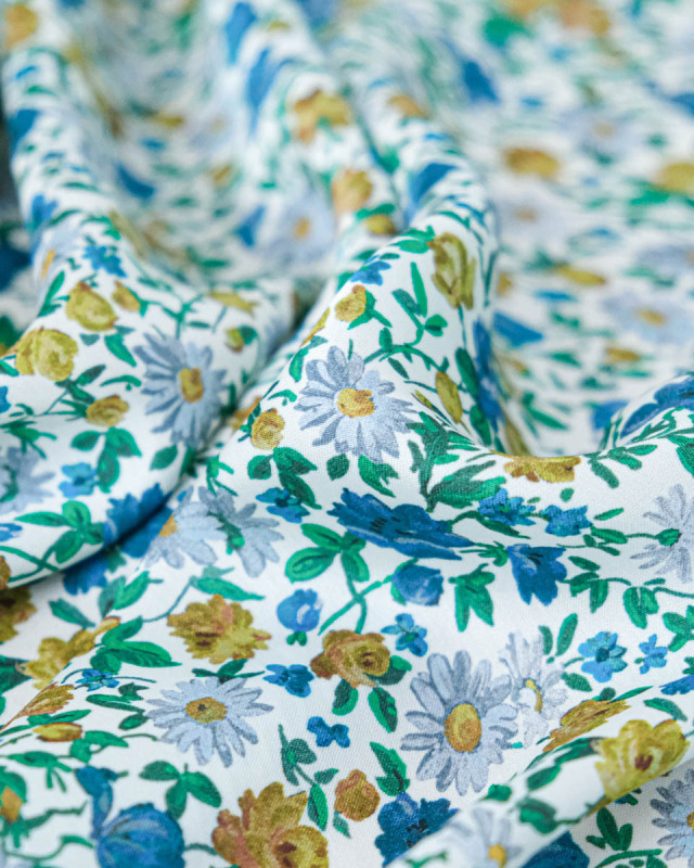 Tissu Liberty Fabrics@ Viscose Ecovero Bickington Rosy Pop Bleu - Mercerine