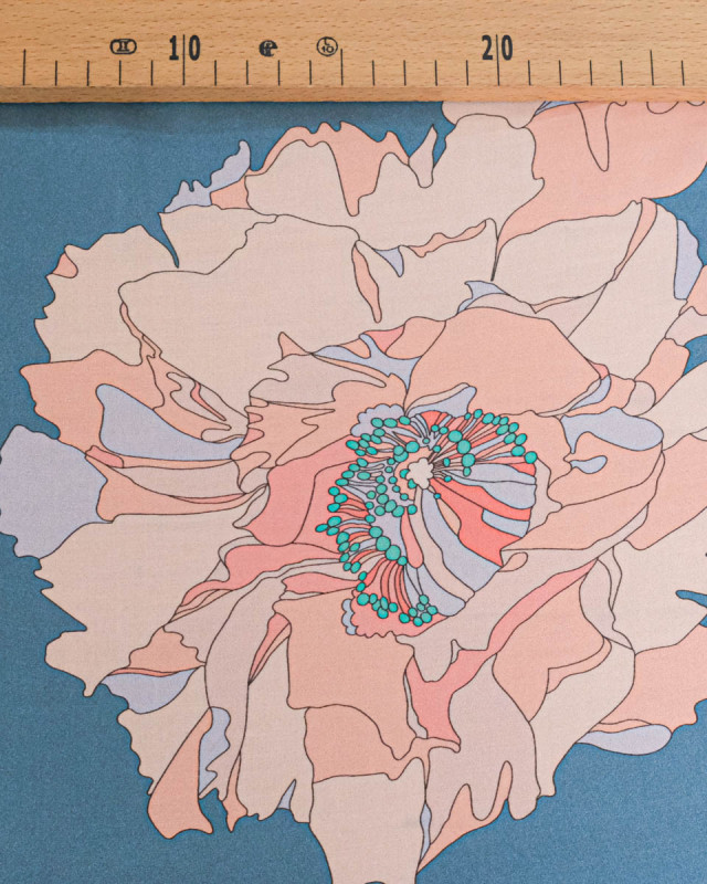 Tissu Liberty Fabrics@ Viscose Ecovero Oakshott Peony Waltz Bleu - Mercerine