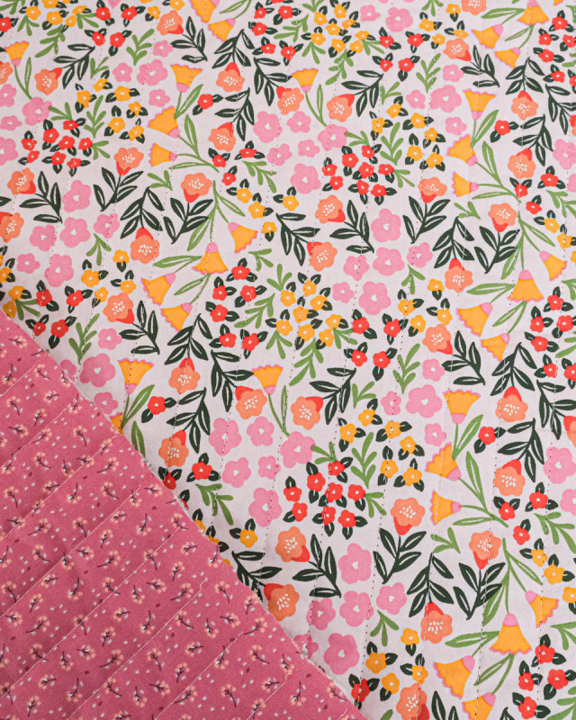 Tissu Matelassé Double Face Rose et Fuchsia Motif Fleuri - Mercerine