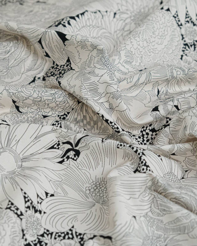 Tissu Liberty Fabrics@ Gabardine English Bloom - Mercerine