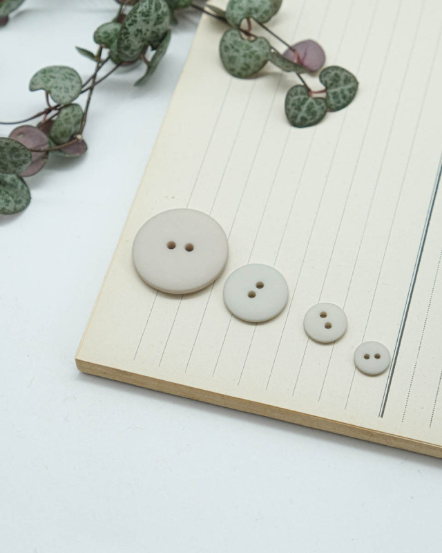 Bouton à coudre : gris mat 2 trous - Mercerine