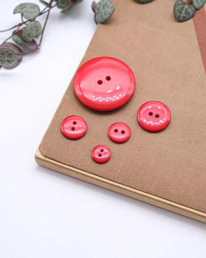 Bouton à coudre : rouge brillant 2 trous - Mercerine