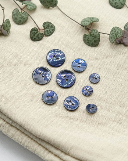 Bouton Nacre Akoya Vernis Bleu - Mercerine