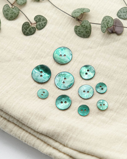 Bouton Nacre Akoya Vernis Vert - Mercerine