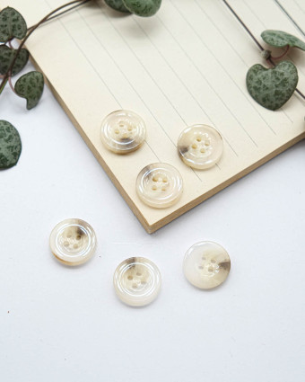 Bouton Polyester Effet Bois Brillant Ecru - Mercerine