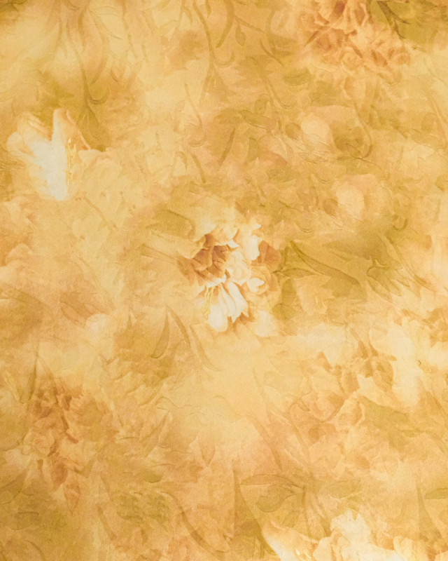 Tissu Jacquard Effet Soie Romantique Ocre - Mercerine