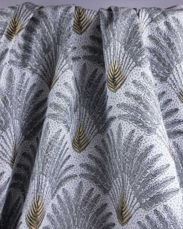 Coupon - Jacquard Atoll noir et blanc - par 10cm