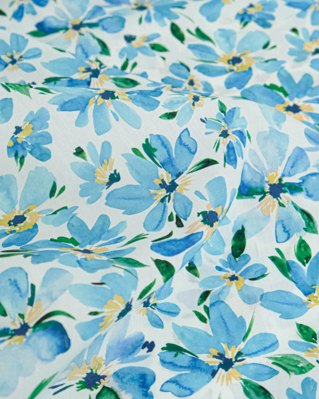Tissu Liberty Fabrics@ Garden Melody - Watercolour Petals Bleu - Mercerine