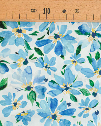 Tissu Liberty Fabrics@ Garden Melody - Watercolour Petals Bleu - Mercerine
