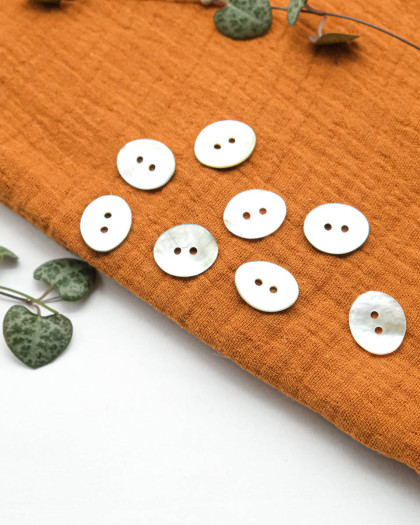 Bouton Nacre Akoya Ovale Gris - Mercerine