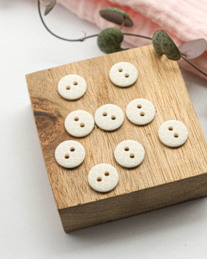 Bouton fantaisie à coudre : motif fleur beige 12mm - Mercerine
