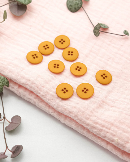 Bouton polyester mat 4 trous moutarde 15mm - Mercerine