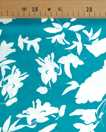 Tissu Viscose Bleu Vert Fleurs Blanches - Mercerine