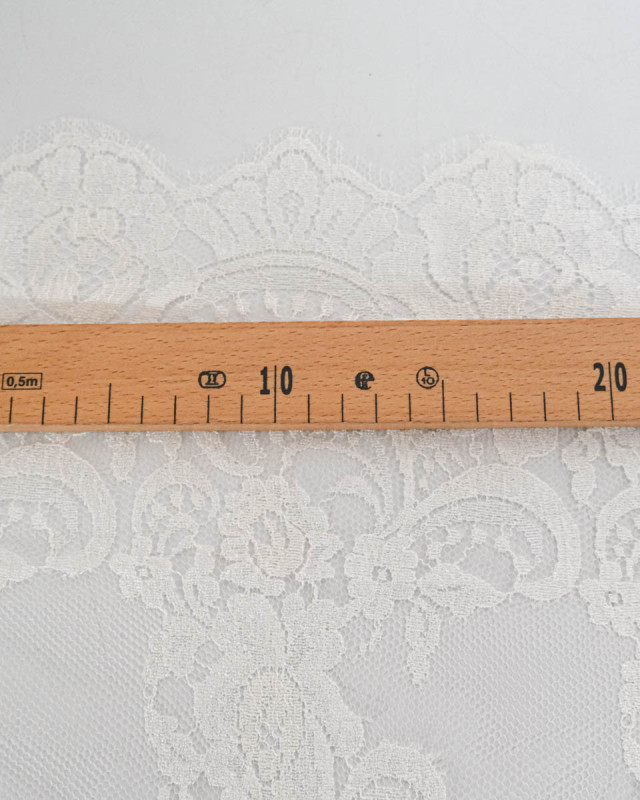 Dentelle Fabrication Française Greige Festonnée - Mercerine