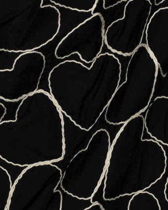 Tissu Doudou Noir Cœurs Brodés  - Mercerine