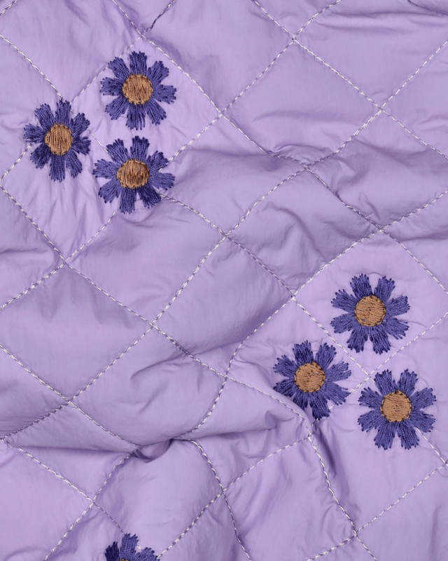 Tissu Matelassé Doudoune Lilas Marguerites Brodées - Mercerine