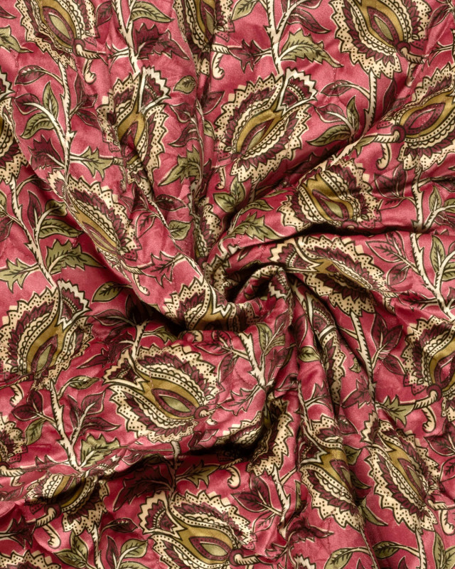 Matelassé Toucher Velours Motif Floral Esprit Indien Rose - Mercerine