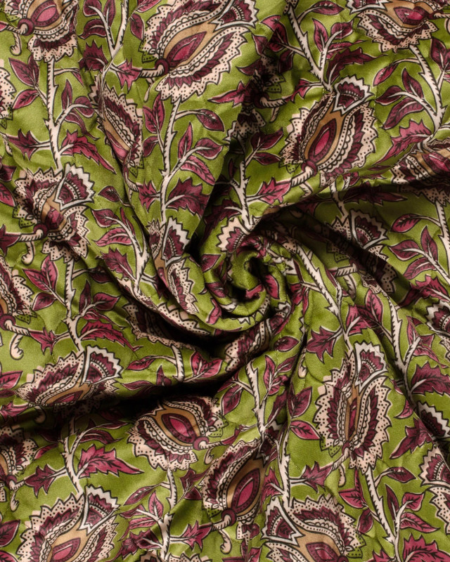 Matelassé Toucher Velours Motif Floral Esprit Indien Vert - Mercerine