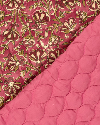Matelassé Toucher Velours Motif Fleuri Esprit Indien Rose - Mercerine