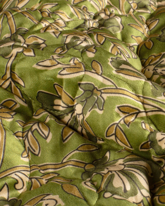 Matelassé Toucher Velours Motif Fleuri Esprit Indien Vert - Mercerine