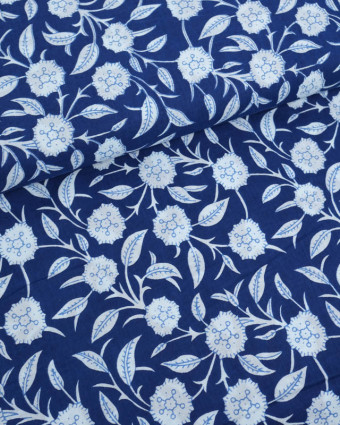 Voile de Coton Esprit Indien Bleu Marine Imprimé Floral