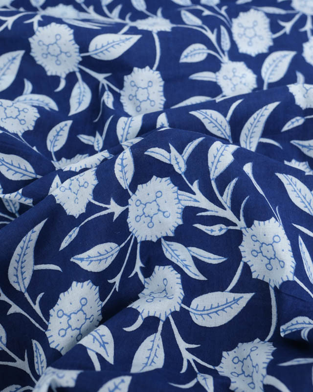 Voile de Coton Esprit Indien Bleu Marine Imprimé Floral - Mercerine