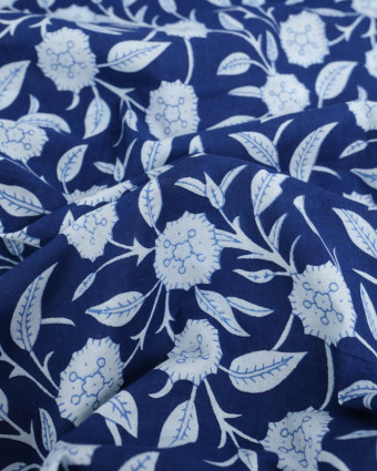 Voile de Coton Esprit Indien Bleu Marine Imprimé Floral - Mercerine