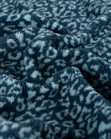 Tissu Sherpa Léopard Bleu Ciel Fond Indigo - Mercerine