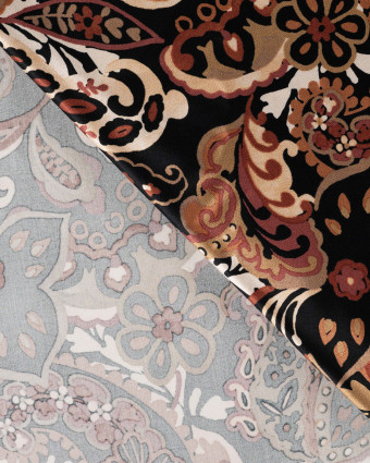 Tissu Viscose Satiné Motif Cachemire Camel Marsala - Mercerine