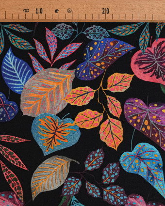 Tissu Canva Feuilles Colorées Fond Noir - Mercerine