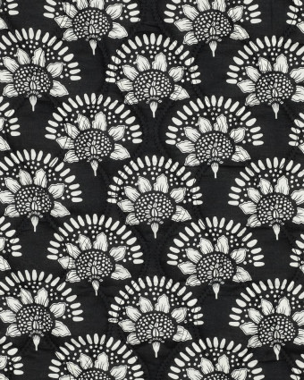 Tissu Matelassé Motif Floral Indien Noir Ecru - Mercerine