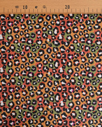 Tissu Coton Motif Léopard Fond Ocre - Mercerine