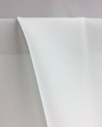 Tissu crêpe envers satin blanc Cristina - par 10cm -  Mercerine