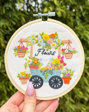 Kit Broderie - La Brouette Fleurie - avec Tambour 15cm - Mercerine