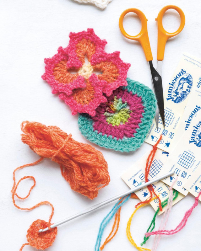 Livre Crochet - La Bible des Granny Squares - Mercerine