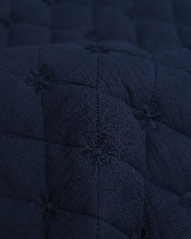 Tissu Double Gaze Matelassé Broderie Fleurs Navy - Mercerine
